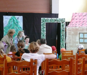 Divadelní představení pro děti Čarovný kámen 1. června 2014