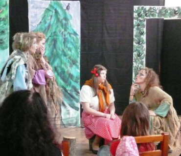 Divadelní představení pro děti Čarovný kámen 1. června 2014