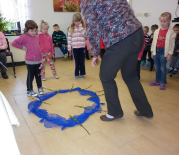 Vystoupení dětí z MŠ v klubu důchodců 16. dubna 2014