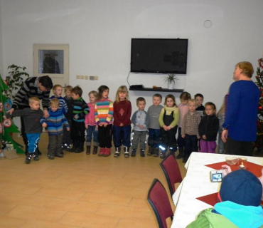 Vystoupení dětí z MŠ v KD 18.12.2013
