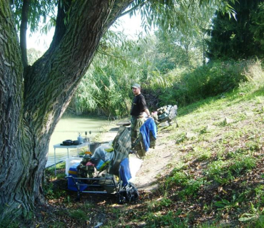 Závody 30 na rybníce Zásadník 7. září 2013