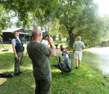 Závody 30 na rybníce Zásadník 7. září 2013