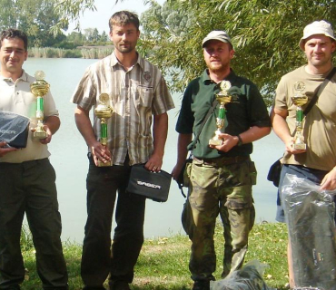 Závody 30 na rybníce Zásadník 7. září 2013