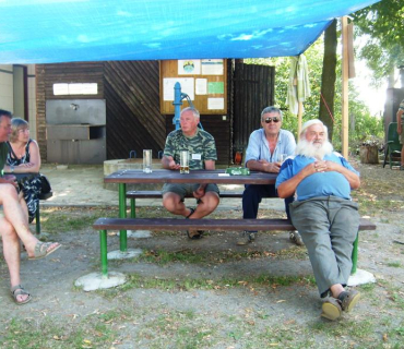 Závody 40 na rybníce Zásadník 28. července 2013