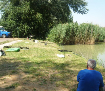 Závody 40 na rybníce Zásadník 28. července 2013