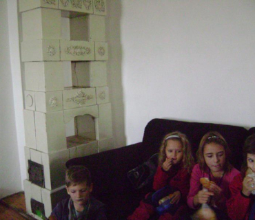 Výlet dětí z MZŠ Dymokury 18. října 2012 do Činěvse