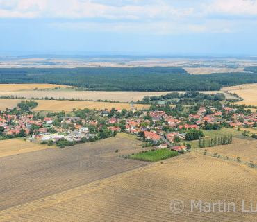 Setkání sběratelů historických vozidel - foto Martin Luks dron