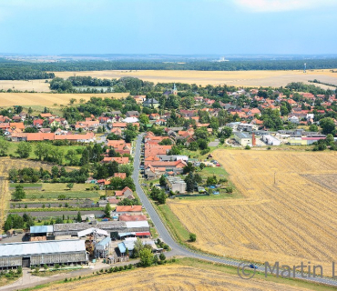 Setkání sběratelů historických vozidel - foto Martin Luks dron