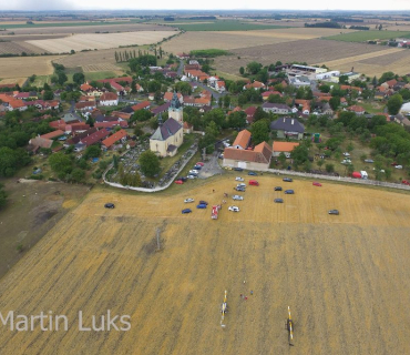 Setkání sběratelů historických vozidel - foto Martin Luks dron