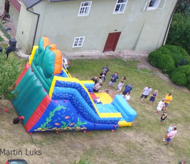 Setkání sběratelů historických vozidel - foto Martin Luks dron